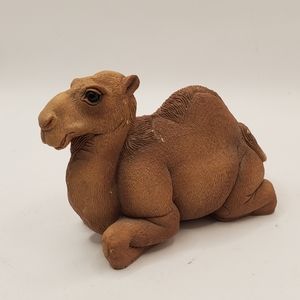 Vintage Don James Stone Critters Brown  Camel '80s UDC Cast Hydrostone Stamped